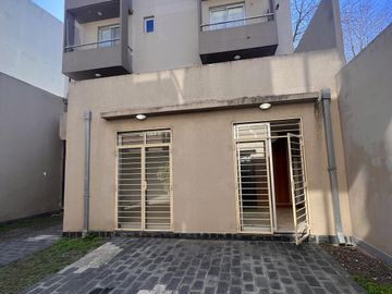Departamento dos dormitorios 3 e/ 64 y 65