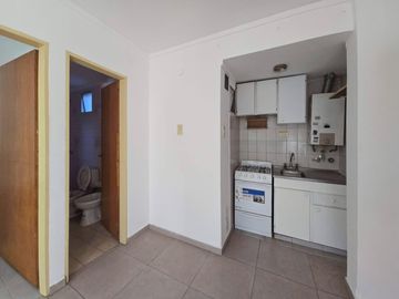 Departamento de 1 dormitorio al frente de oportunidad