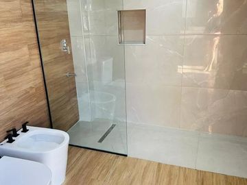 Casa en venta - 4 Dormitorios 4 Baños - 800Mts2 - Canning