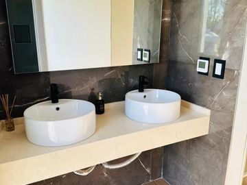 Casa en venta - 4 Dormitorios 4 Baños - 800Mts2 - Canning