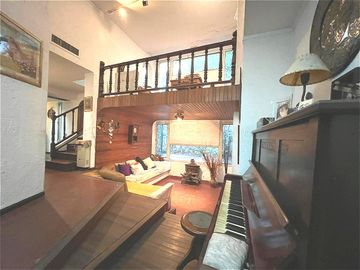 Casa terreno propio 8 ambientes