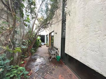 Casa terreno propio 8 ambientes