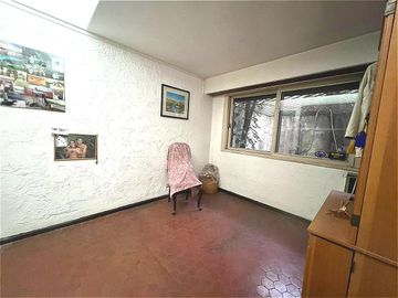 Casa terreno propio 8 ambientes
