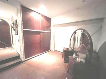 Casa terreno propio 8 ambientes