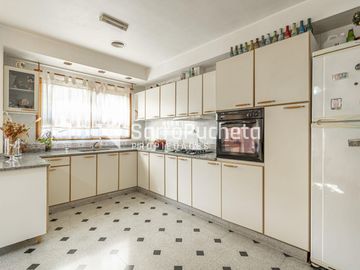 Venta Casa 5 ambientes en Villa Luzuriaga