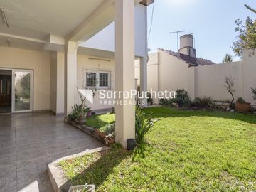 Venta Casa 5 ambientes en Villa Luzuriaga