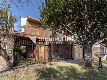 Venta Casa 5 ambientes en Villa Luzuriaga