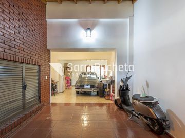 Venta Casa 5 ambientes en Villa Luzuriaga