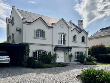 Casa en San Jorge Village