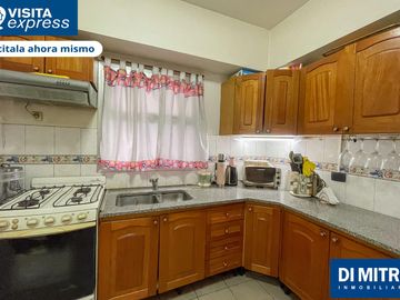 ¿Buscas 3 ambientes, 2 baños, 2 balcones y cochera cerca de todo? Visitalo Express HOY mismo!
