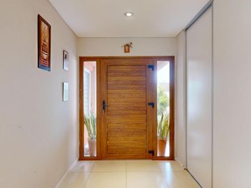 Casa en Venta, 4 Dormitorios, Quincho y Parrilla Country Lomas de City Bell