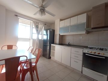 Venta Departamento Rosario barrio Martin  2 dormitorios amplio balcon cerrado