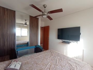 Venta Departamento Rosario barrio Martin  2 dormitorios amplio balcon cerrado