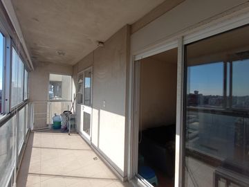 Venta Departamento Rosario barrio Martin  2 dormitorios amplio balcon cerrado