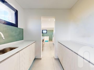 CASA EN VENTA -  LA VICTORIA POLO CLUB