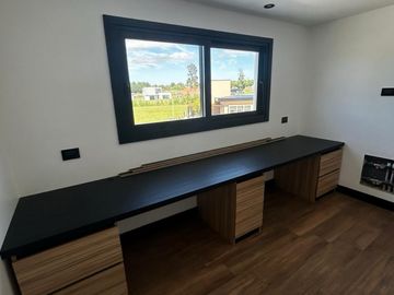 PREVENTA | EXCELENTE CASA EN BARRIO PRIVADO