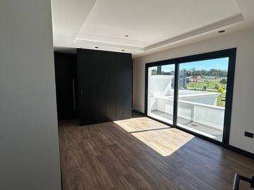 PREVENTA | EXCELENTE CASA EN BARRIO PRIVADO