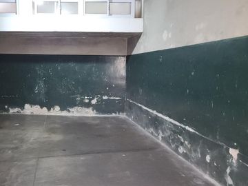 4 ambientes al frente con balcón y cochera cubierta para actualizar Nicolás Repetto al 400