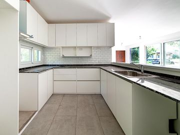 Venta Casa 4 Ambientes 720m2, Santa Clara, Manzanares.