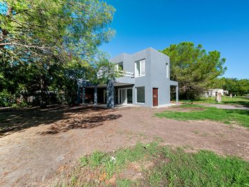 Venta Casa 4 Ambientes 720m2, Santa Clara, Manzanares.