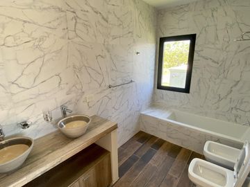 Casa en Venta en San Matias Barrio Privado - A Estrenar