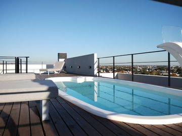 Lencke Vende - Excelente 2 ambientes de categoria, balcon/parrilla, pileta, gym, financiacion