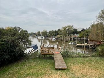 Venta c/renta casa al rio 5 Amb. con Piscina en San Marco Villanueva Tigre GV