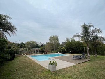 Venta c/renta casa al rio 5 Amb. con Piscina en San Marco Villanueva Tigre GV