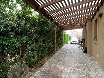 Venta c/renta casa al rio 5 Amb. con Piscina en San Marco Villanueva Tigre GV