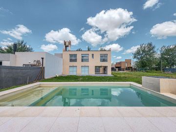 Casa en  Tierra de sueños 3, Sector A