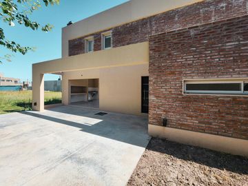 Casa en  Tierra de sueños 3, Sector A