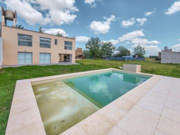 Casa en  Tierra de sueños 3, Sector A