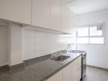 DEPARTAMENTO-VENTA-3 AMB. CON BALCON CERRADO-TODO A NUEVO-BELLEZA-CABALLITO