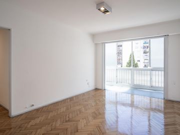 DEPARTAMENTO-VENTA-3 AMB. CON BALCON CERRADO-TODO A NUEVO-BELLEZA-CABALLITO