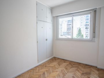DEPARTAMENTO-VENTA-3 AMB. CON BALCON CERRADO-TODO A NUEVO-BELLEZA-CABALLITO