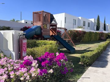 Para Inversionistas Depa $3mdp (Town House) | Juriquilla Santa Fe.