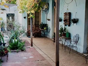 Casa de Corte Antiguo - Venta Directa - OPORTUNIDAD!!!