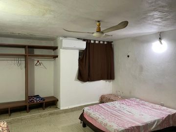 Casa de 5 Recámaras en Residencial Pensiones Mérida Yucatán