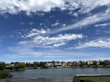 Casa en  Venta a la laguna en Las Tipas Nordelta