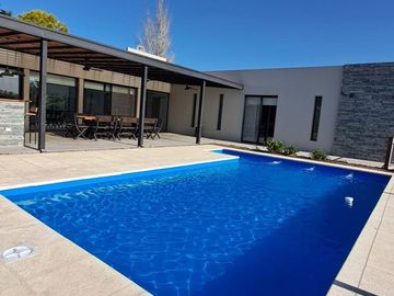 Casa en venta en  La Primavera Golf Carlos Keen Luján