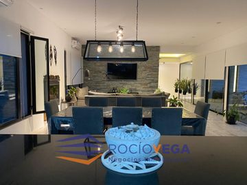 Casa en venta en  La Primavera Golf Carlos Keen Luján