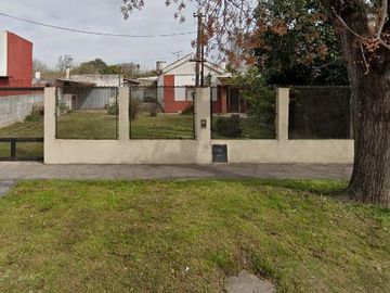Casa en King al 1100, José Mármol