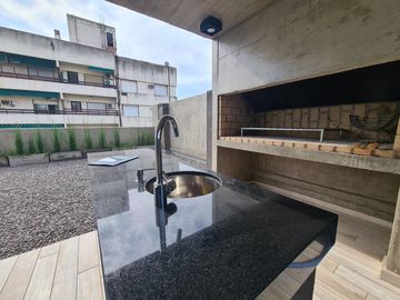 Venta Rosario Centro - Piso Exclusivo - Opcion Cochera - Estrenar Piscina Parrillero