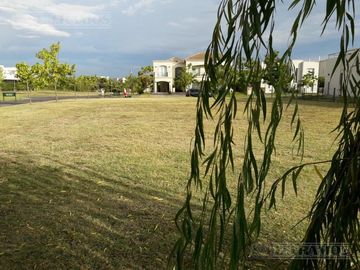 Lote a LA LAGUNA en venta en Los Alisos - Nordelta