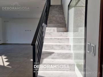 Casa en venta alquiler 5 ambientes pileta Barrio privado El Naudir Escobar