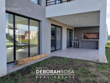 Casa en venta alquiler 5 ambientes pileta Barrio privado El Naudir Escobar