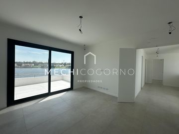 Casa 4 dormitorios venta en Santa Ana, Villa Nueva
