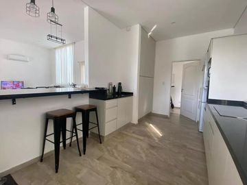 RBS. EN VENTA, DIVINA CASA EN SANTA GUADALUPE, PILAR DEL ESTE