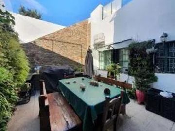 Casa en venta - 4 Dormitorios 3 Baños - Cochera - 195Mts2 - Villa Luro