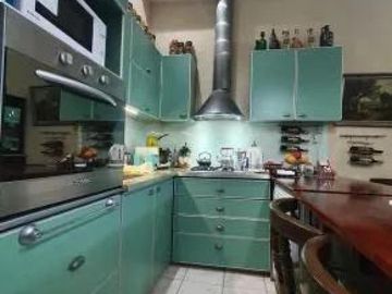 Casa en venta - 4 Dormitorios 3 Baños - Cochera - 195Mts2 - Villa Luro